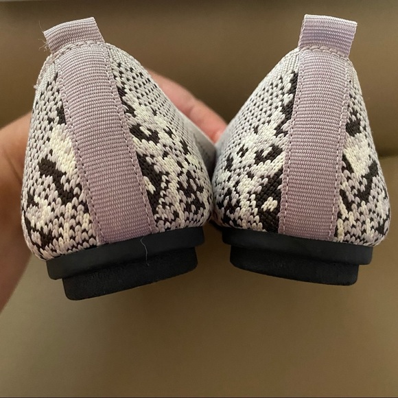 NEW Vince Camuto Flanna Washable Flats - Picture 9 of 12